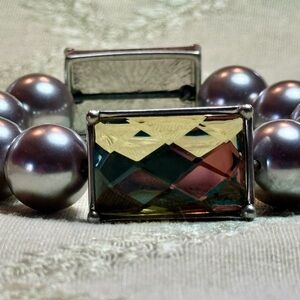 Vintage Lia Sophia Legacy Stretch Gold Faux Pearl and Crystal Bracelet.